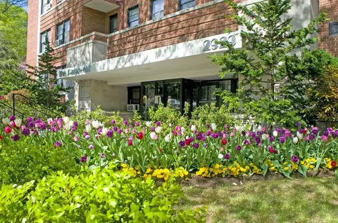 2929 Connecticut Ave NW, Washington, DC 20008 photo 3