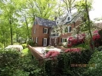 1100 23rd Rd S, Arlington, VA 22202