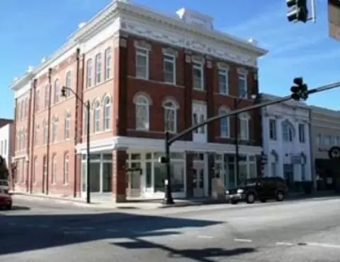 107 Orange St, Darlington, SC 29532