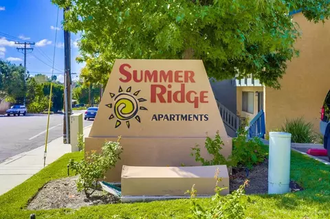 818 E Alvarado St, Fallbrook, CA 92028