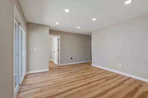 12800 NE Sandy Blvd, Portland, OR 97230