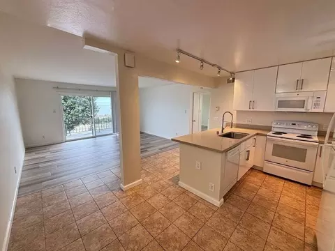 1701 Shoreline Dr, Alameda, CA 94501