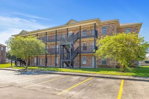 2400 Fruge St, Lake Charles, LA 70601