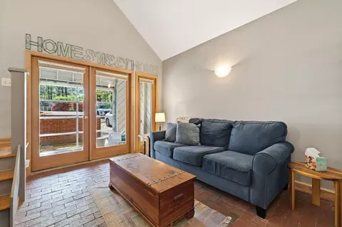 200 Purefoy Rd, Chapel Hill, NC 27514