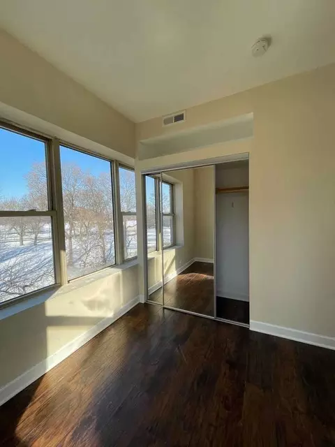 3001 W 19th St, Chicago, IL 60623