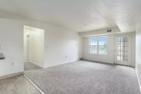 54 Springview Dr, Battle Creek, MI 49037
