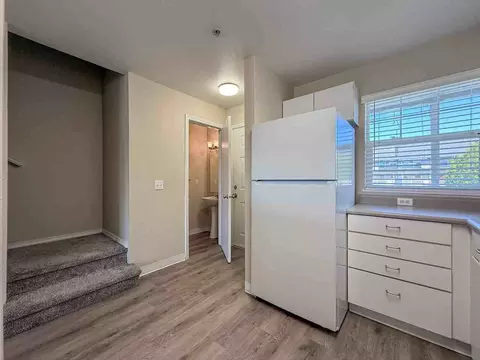 800 NE Roberts Ave, Gresham, OR 97030 photo 9