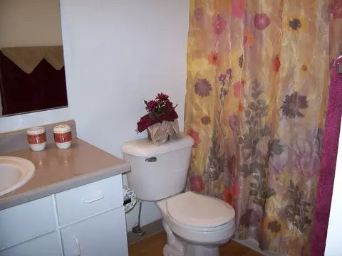 800 NE Roberts Ave, Gresham, OR 97030 photo 5