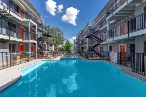 6309 Burns St, Austin, TX 78752 photo 9