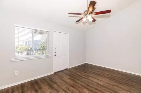 6309 Burns St, Austin, TX 78752 photo 28