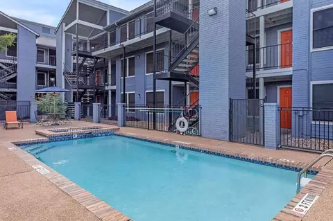6309 Burns St, Austin, TX 78752 photo 2