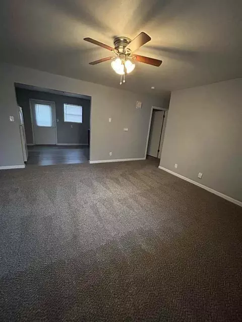 1301 E 9th St, Pittsburg, KS 66762 photo 2