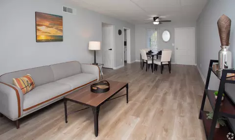 741 Park Ave, Orange Park, FL 32073