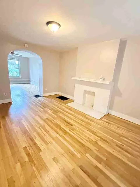 200 Gilliland Pl, Bellevue, PA 15202