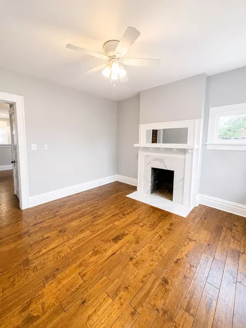 390 E Whittier St, Columbus, OH 43206