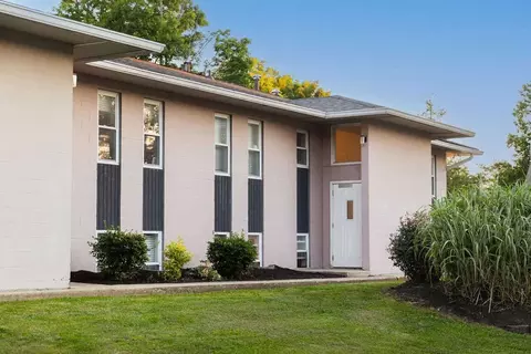 400 S Henderson St, Bloomington, IN 47401