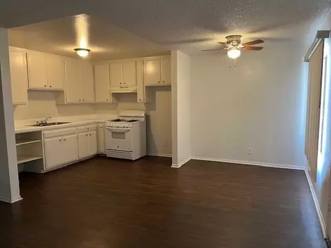 1769 Patricia Ave, Simi Valley, CA 93065