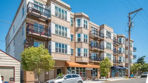 4429 NE Fremont St, Portland, OR 97213