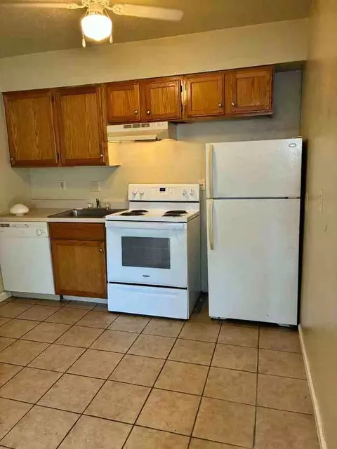 373 Corisande Hill Rd, Fenton, MO 63026