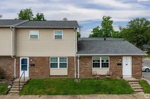 1210 Vista Ct, Evansville, IN 47710
