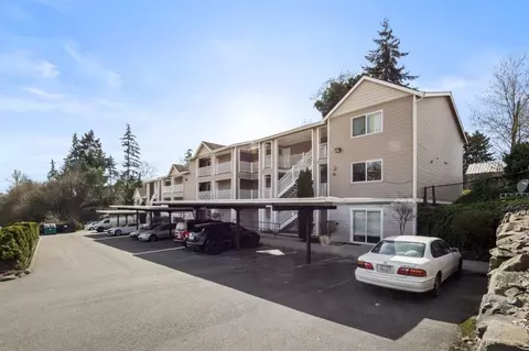 168 Norpoint Way NE, Tacoma, WA 98422