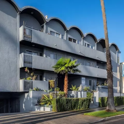 938 4th St, Santa Monica, CA 90403