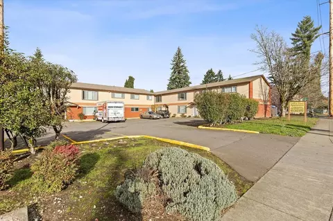 15301 SE Division St, Portland, OR 97236