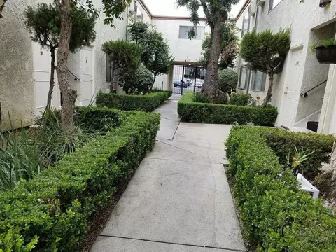 5809 Reseda Blvd, Los Angeles, CA 91356