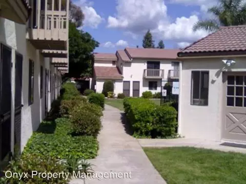 2854 E Valley Pkwy, Escondido, CA 92027