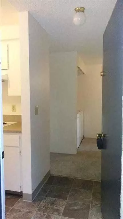 951 NE Linden Ave, Gresham, OR 97030 photo 5