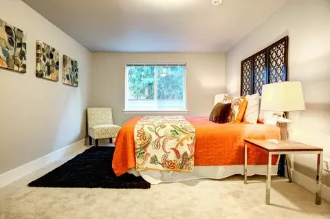 11038 Lake City Way NE, Seattle, WA 98125