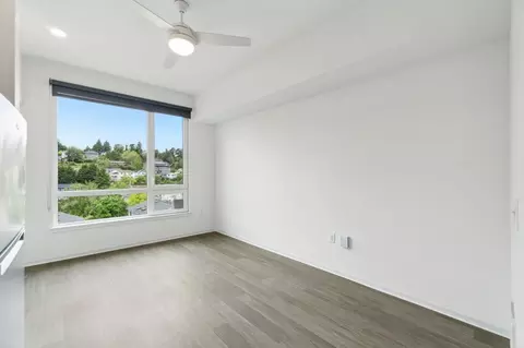 3803 S Warsaw St, Seattle, WA 98118
