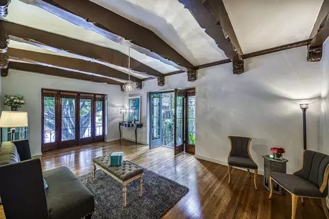 4121 Wilshire Blvd, Los Angeles, CA 90010