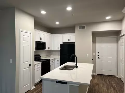 6850 Granbury Rd, Fort Worth, TX 76133