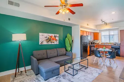 6610 N 93rd Ave, Glendale, AZ 85305