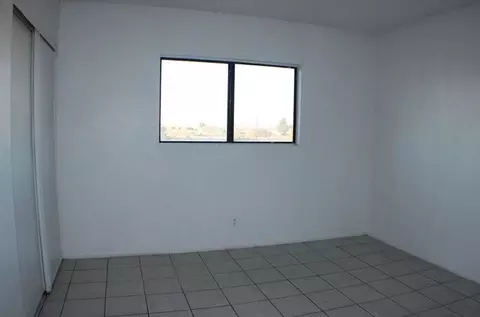 21113 Nemophilia St, California City, CA 93505