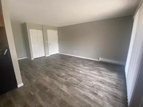 1053 County Road D E, Little Canada, MN 55109
