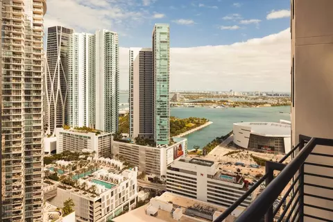 698 NE 1st Ave, Miami, FL 33132 photo 22