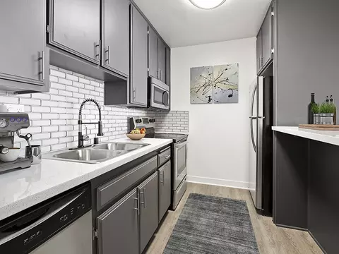 14400 Chandler Blvd #104, Los Angeles, CA 91401