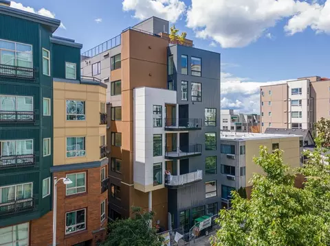 4727 12th Ave NE #109, Seattle, WA 98105
