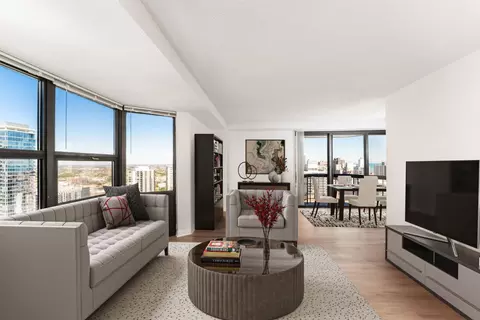1133 N Dearborn St #2707, Chicago, IL 60610