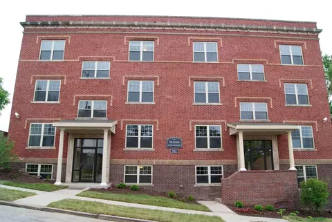 3007 Jackson St UNIT 201 B1100, Omaha, NE 68105