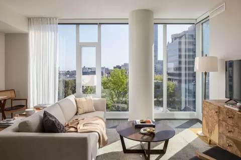 1717 Webster St #1611, Oakland, CA 94612