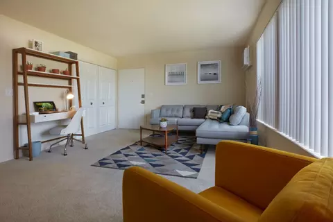 32000 Concord Dr #N325F, Madison Heights, MI 48071