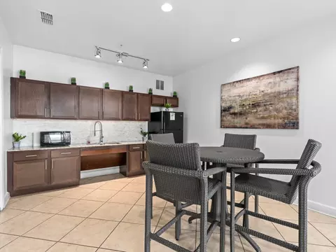 4360 Deerwood Lake Pkwy #209, Jacksonville, FL 32216