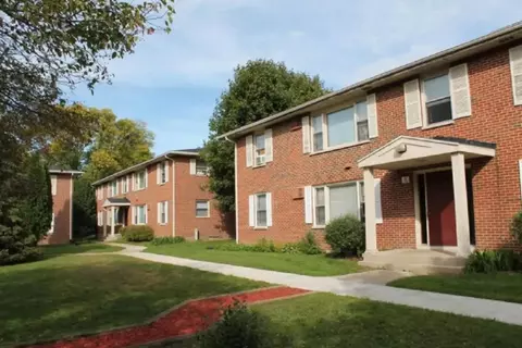 204 Saint Teresa Ter #51042, Monona, WI 53716