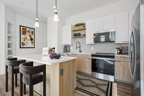 2222 N Tryon St #370, Charlotte, NC 28206