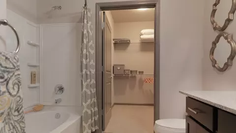 3835 Edwards Rd #1-419, Cincinnati, OH 45209 photo 6