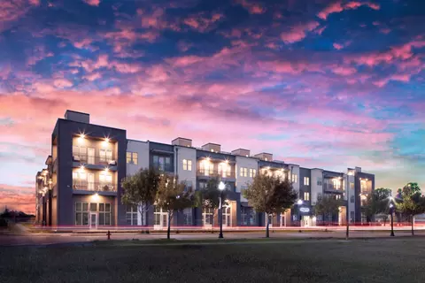 601 N Oak St #205, Roanoke, TX 76262