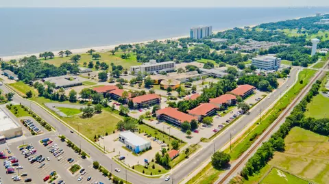 190 Gateway Dr #5202, Biloxi, MS 39531